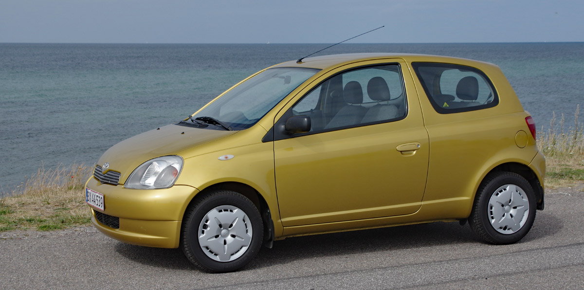 Toyota yaris 1999